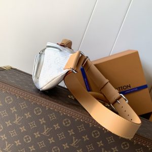 Alternative view of 30 x 15 x 8 cm (Length x Height x Width)